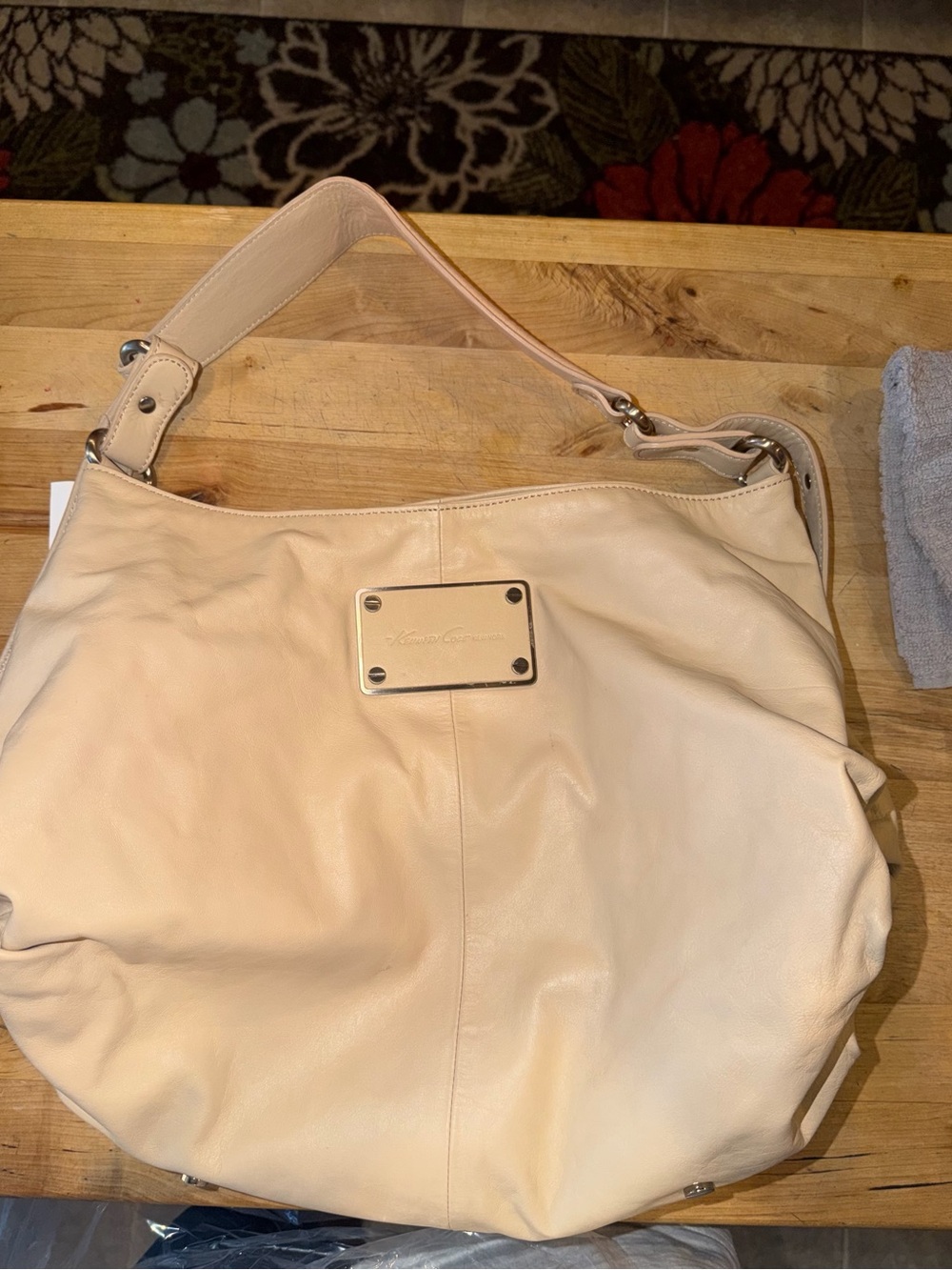 Kenneth Cole New York Leather Cream Shoulder Bag